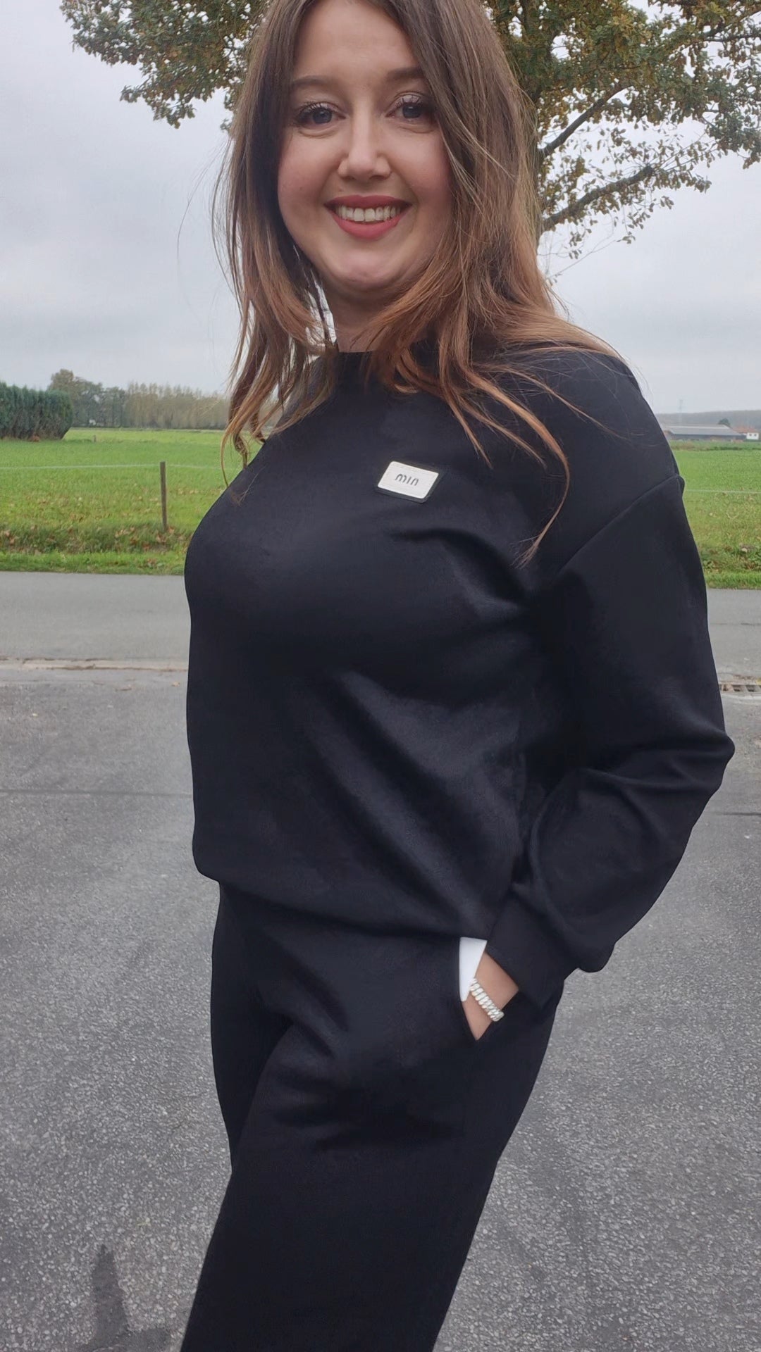 Minimalist Outfit – Broek & Sweater Set - Zwart