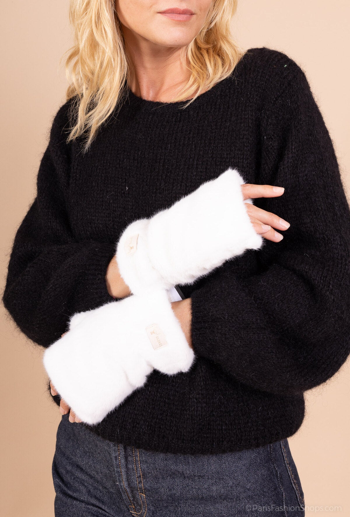 Superzacht fluffy vingerloze handschoenen van faux fur - Ecru