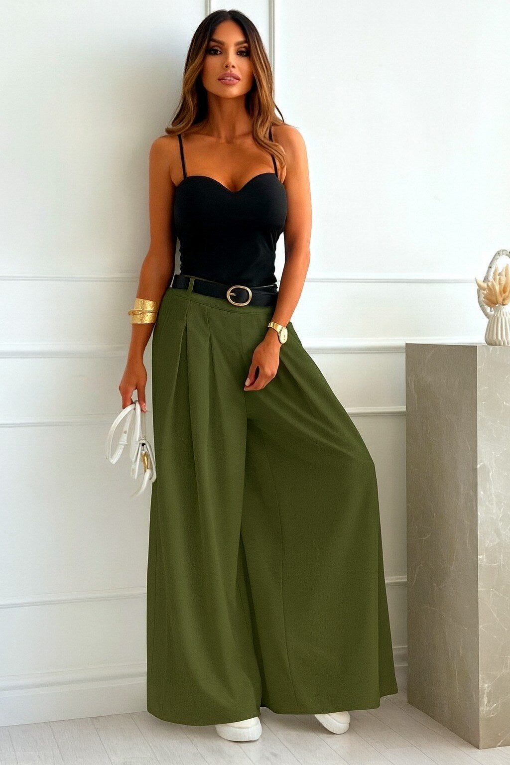 Wijde damesbroek met riem – superflaterend & comfy - Kaki